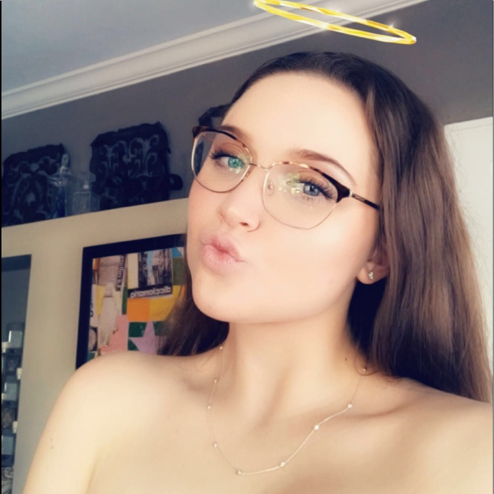 Meet your Posher, Vivienne